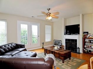 2353 W Congress Pkwy APT 3, Chicago, IL 60612