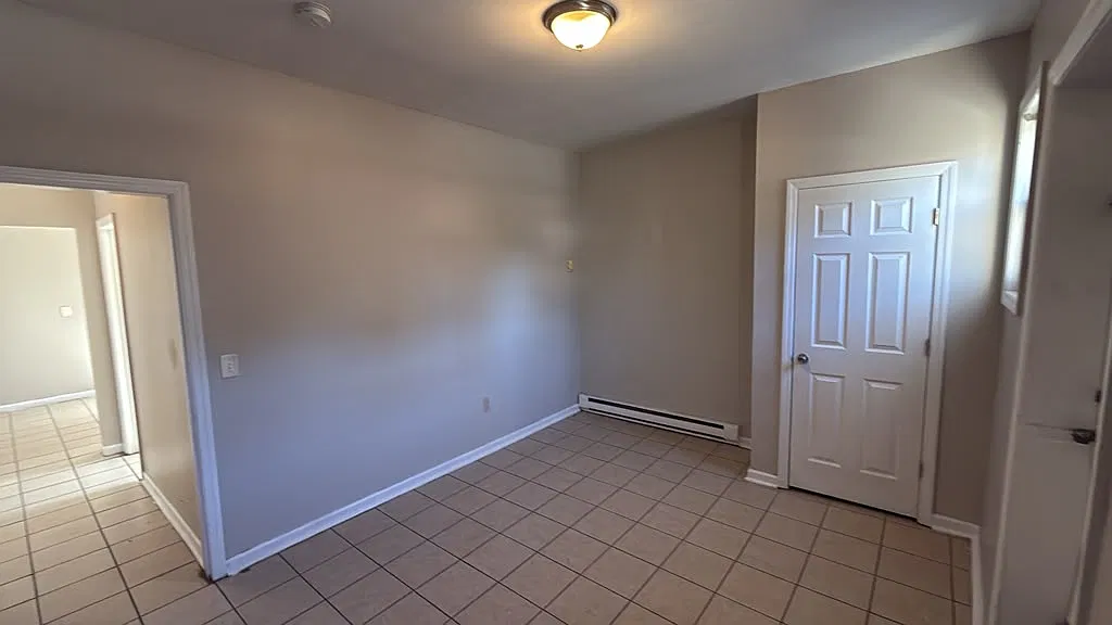 2 bed, $1,650 — Photo 4