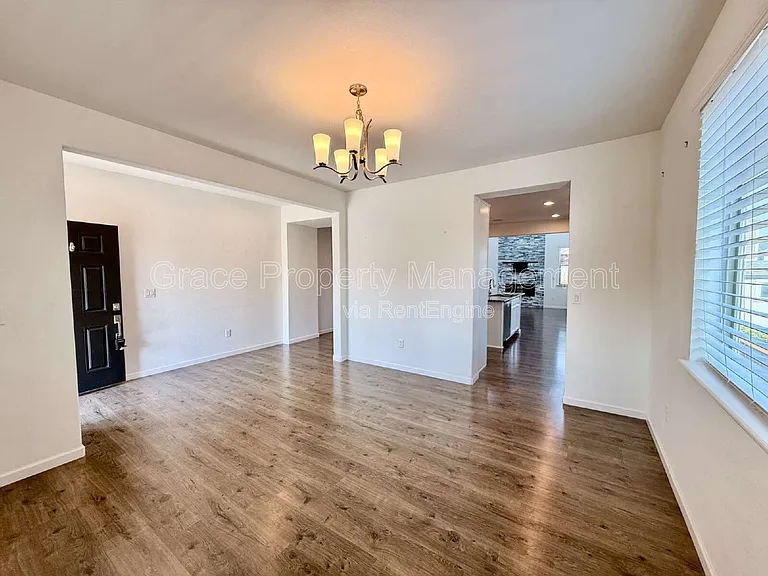 12292 Jasper St — Photo 3
