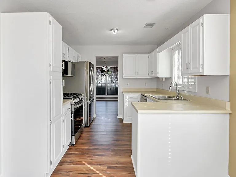 101 Grinders Mill Rd — Photo 9
