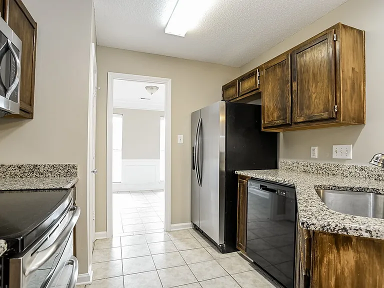 14133 Southbridge Forest Dr — Photo 8