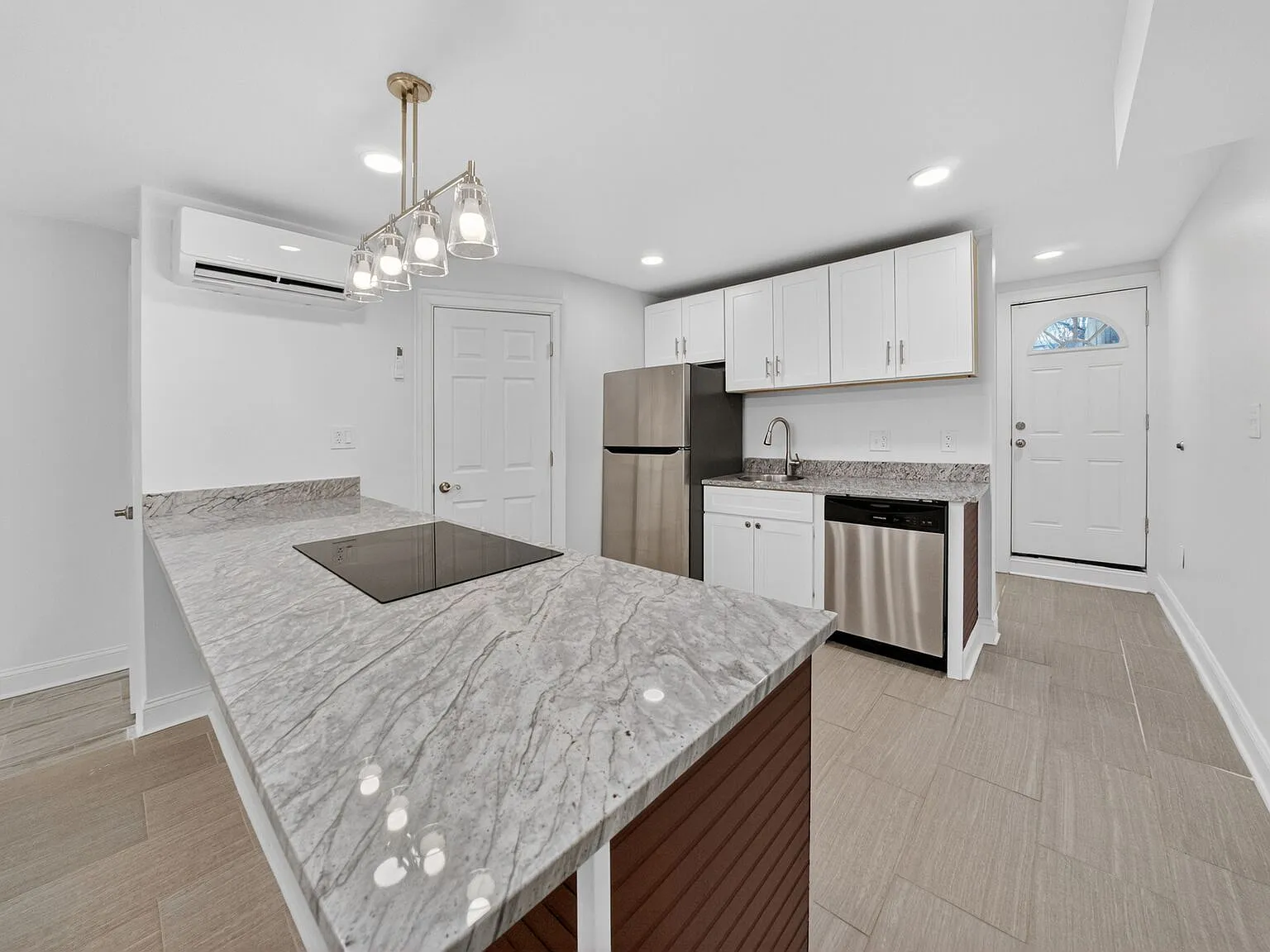 1 bed, 600 sqft, $1,995 — Photo 4