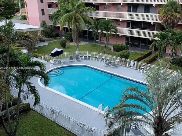 180 NE 12th Ave APT 14D, Hallandale, FL 33009