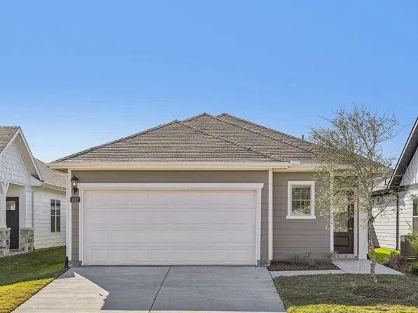 822 Sunflower Rd, Lavon, TX 75166