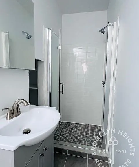 49 Garden Pl #4N — Photo 13