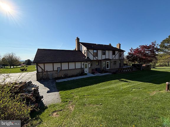 4th image of 8001 Mapleville Rd