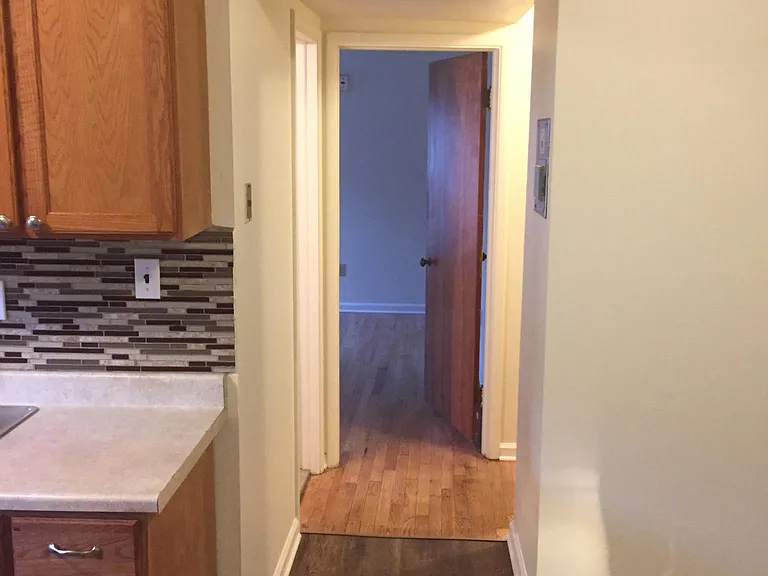 1433 Riverside Dr #6 — Photo 5