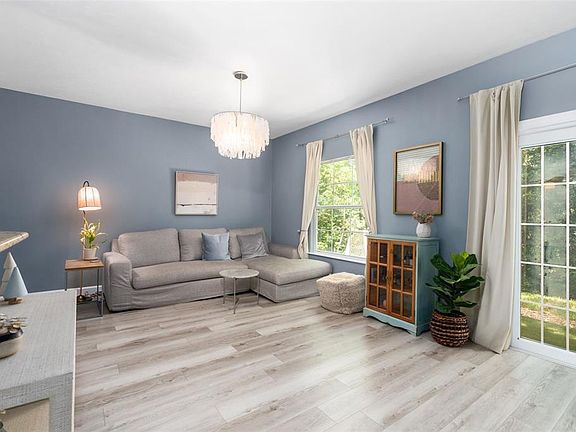 5th image of 4942 NW 1st Pl #67