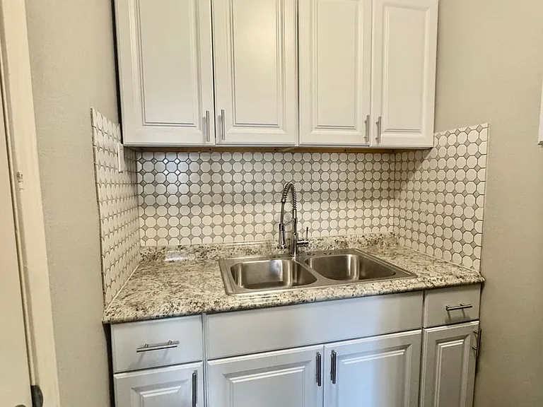 6702 Fulton St #13 — Photo 4