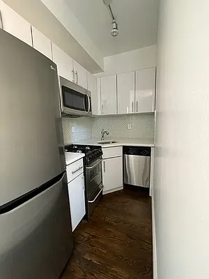 Rented by VRE | media 25