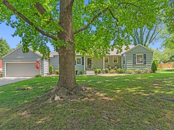 7321 Mercier St, Kansas City, MO 64114