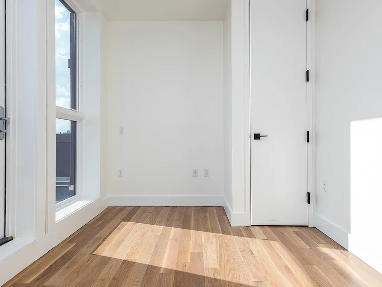 182 Malcolm X Blvd #4B — Photo 25