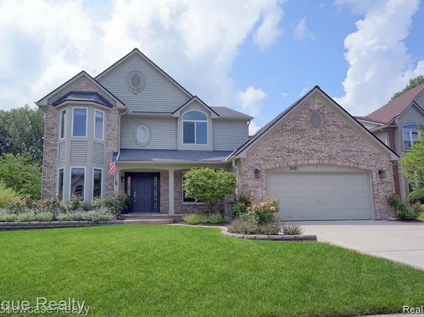 5421 Wentworth Dr, Commerce Township, MI 48382