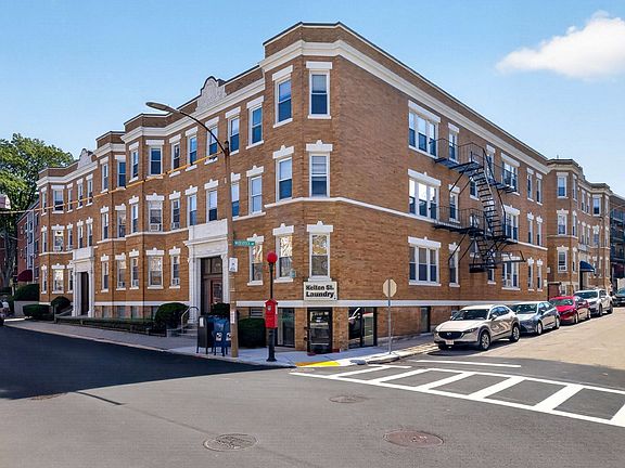 2nd image of 229 Kelton St APT 10