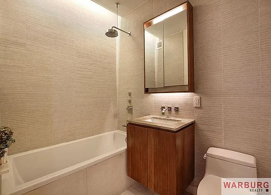 Sold by Warburg | media 4