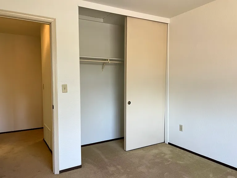 29 Sea Brg — Photo 28