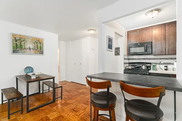 Kitchen, photo 1