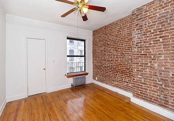 3rd image of 1515 Lexington Ave APT 3B