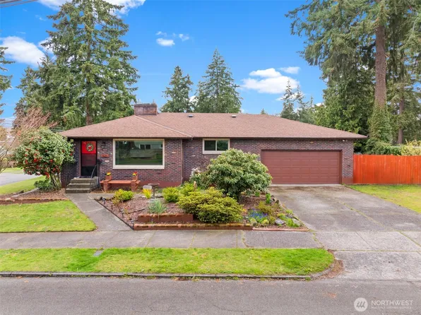 526 Summit Avenue, Fircrest, WA 98466