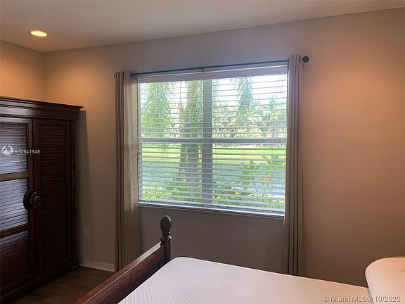 5th image of 2357 NE 42nd Cir