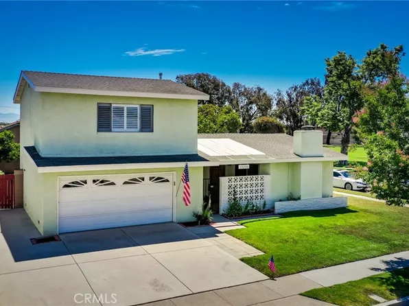15342 Yorkshire Ln, Huntington Beach, CA 92647