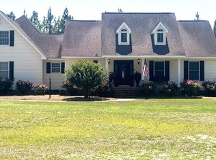 727 Mount Olive Rd, Bladenboro, NC 28320