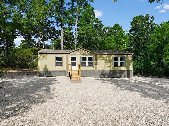 3rd image of 10 Oakwood Ln