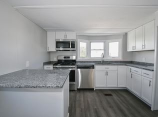 7 Grove Ter, Westbrook, CT 06498