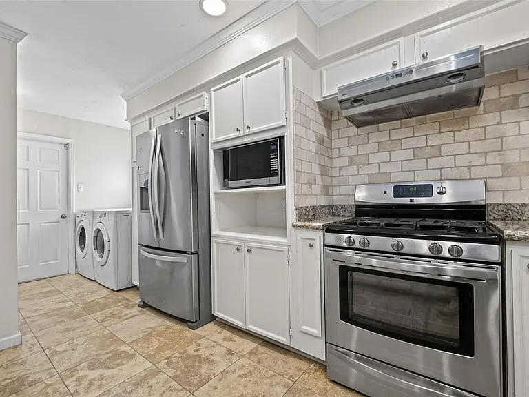 5310 Indigo St — Photo 24