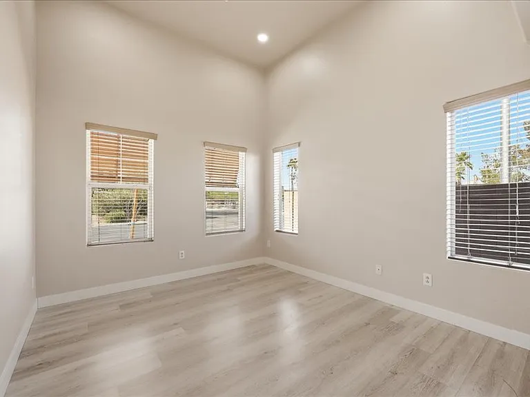 Chino Peak Ct — Photo 23