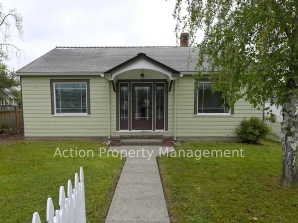 178 W Spruce St, Sequim, WA 98382