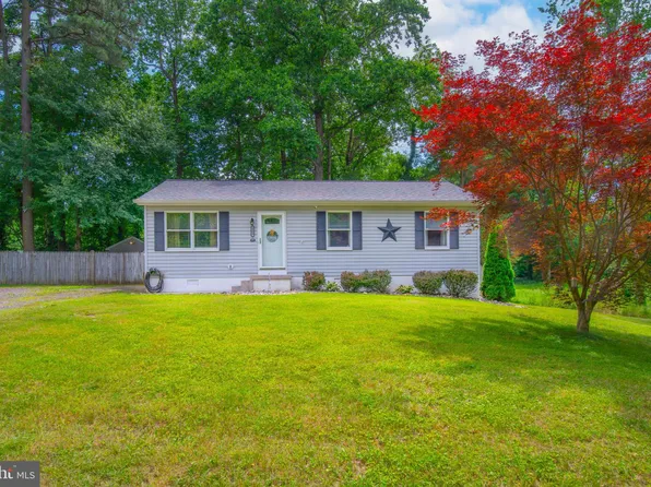 29857 Rooftop Cir, Mechanicsville, MD 20659