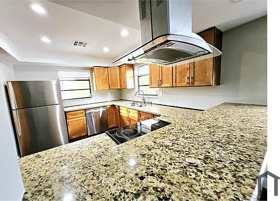 511 SW 15th St #B — Photo 5