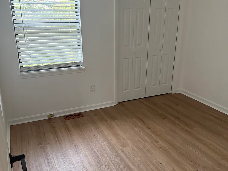 1088 Marsh Court Ln — Photo 8