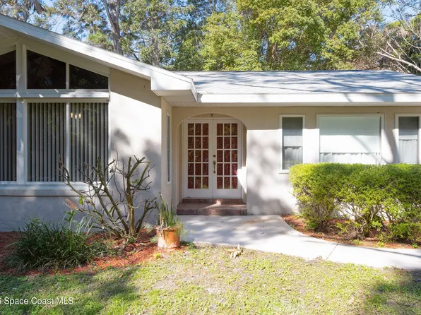 693 W Pine Rd, Melbourne Village, FL 32904