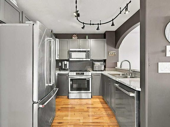 5th image of 73 S Addington Dr #16