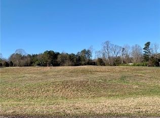 000 Laurel Ridge Dr, Lincolnton, NC 28092