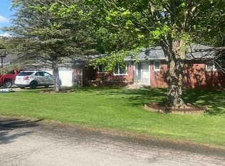 1704 N Riley Rd, Muncie, IN 47304