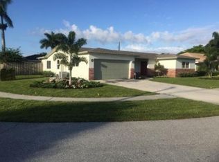 122 Saint Cloud Ln, Boca Raton, FL 33431