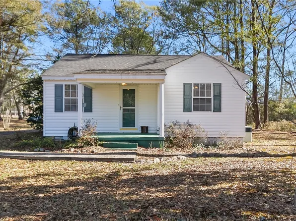 709 1st St N, Reform, AL 35481