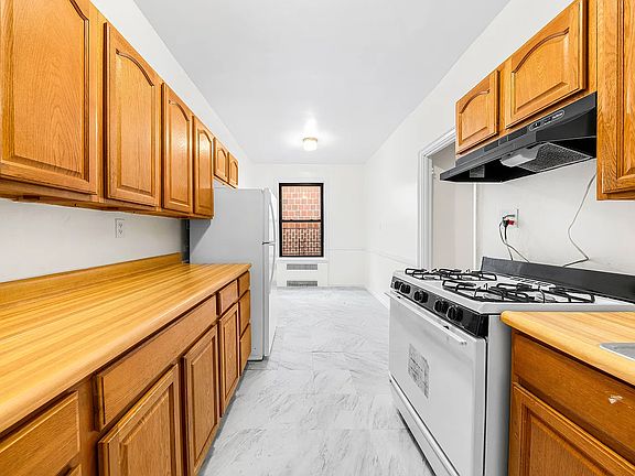 5th image of 925 Prospect Pl APT 3M