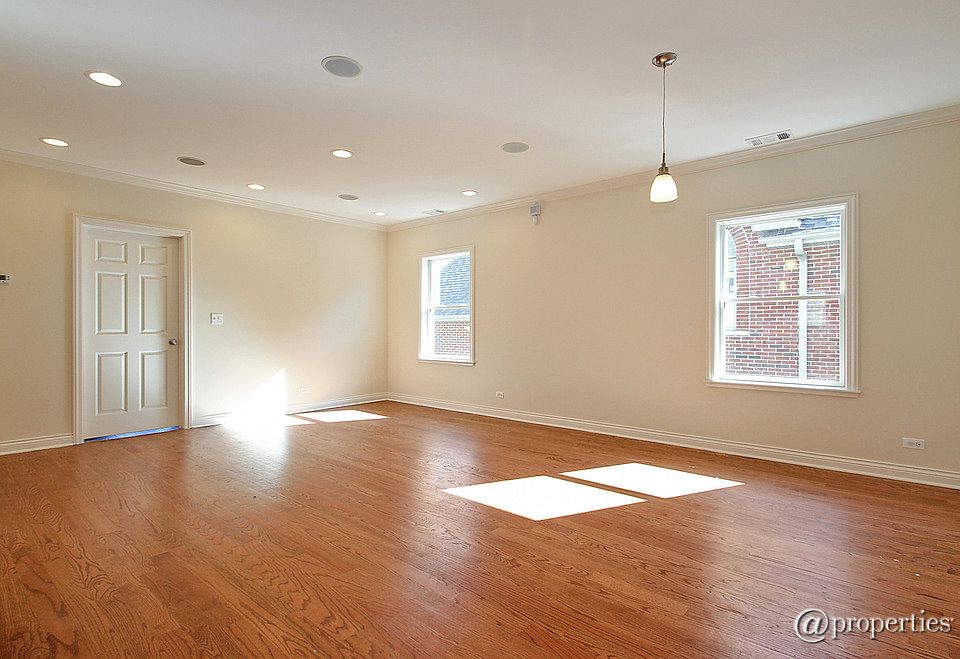 321 Euclid Ave Highwood IL 60040 Apartments for Rent Zillow