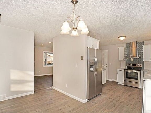 5th image of 1104 Cottonwood Dr