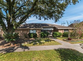301 El Shaddai Dr, Lafayette, LA 70508