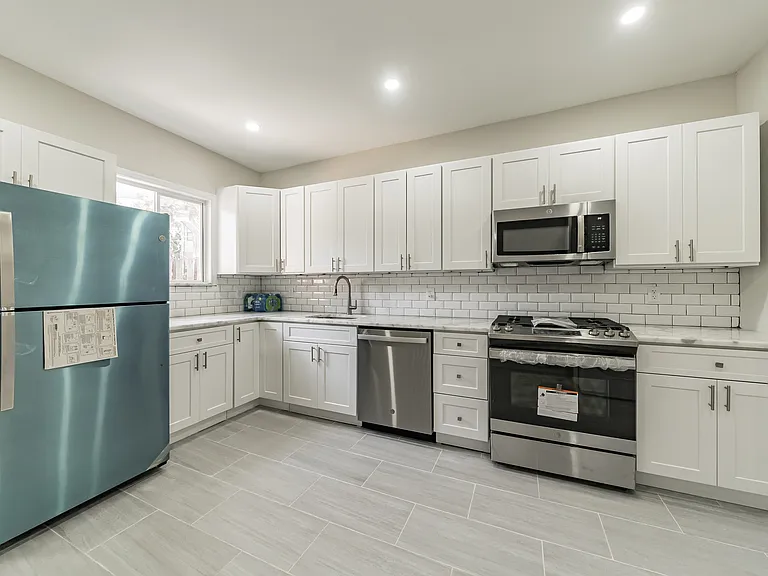 3521 Indian Queen Ln — Photo 13