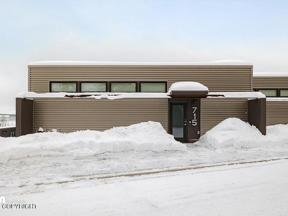 1st image of 715 Top Rail Ln #B4