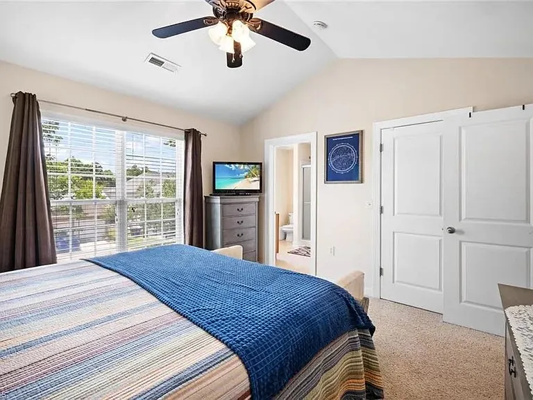 326 Summergate Dr — Photo 40