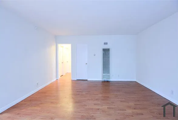 11137 Sherman Way #2 — Photo 2