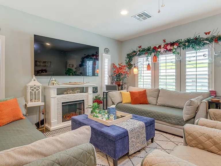9206 S Calle Azteca — Photo 5