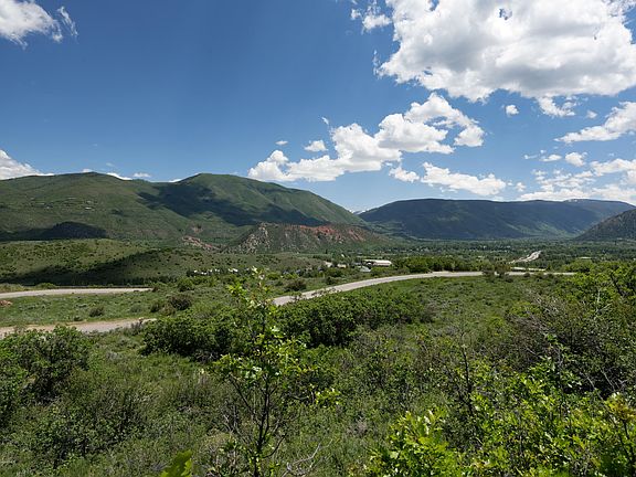 5th image of W Buttermilk Rd